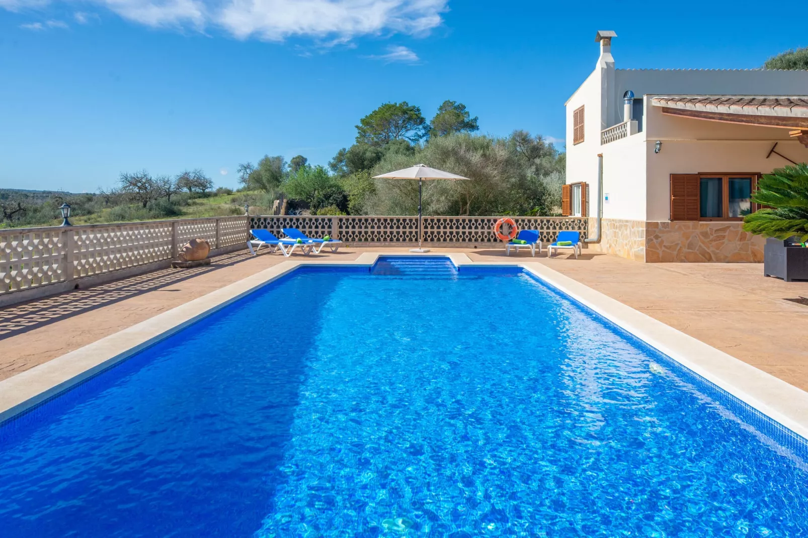 Vista Sol-Exterior summer