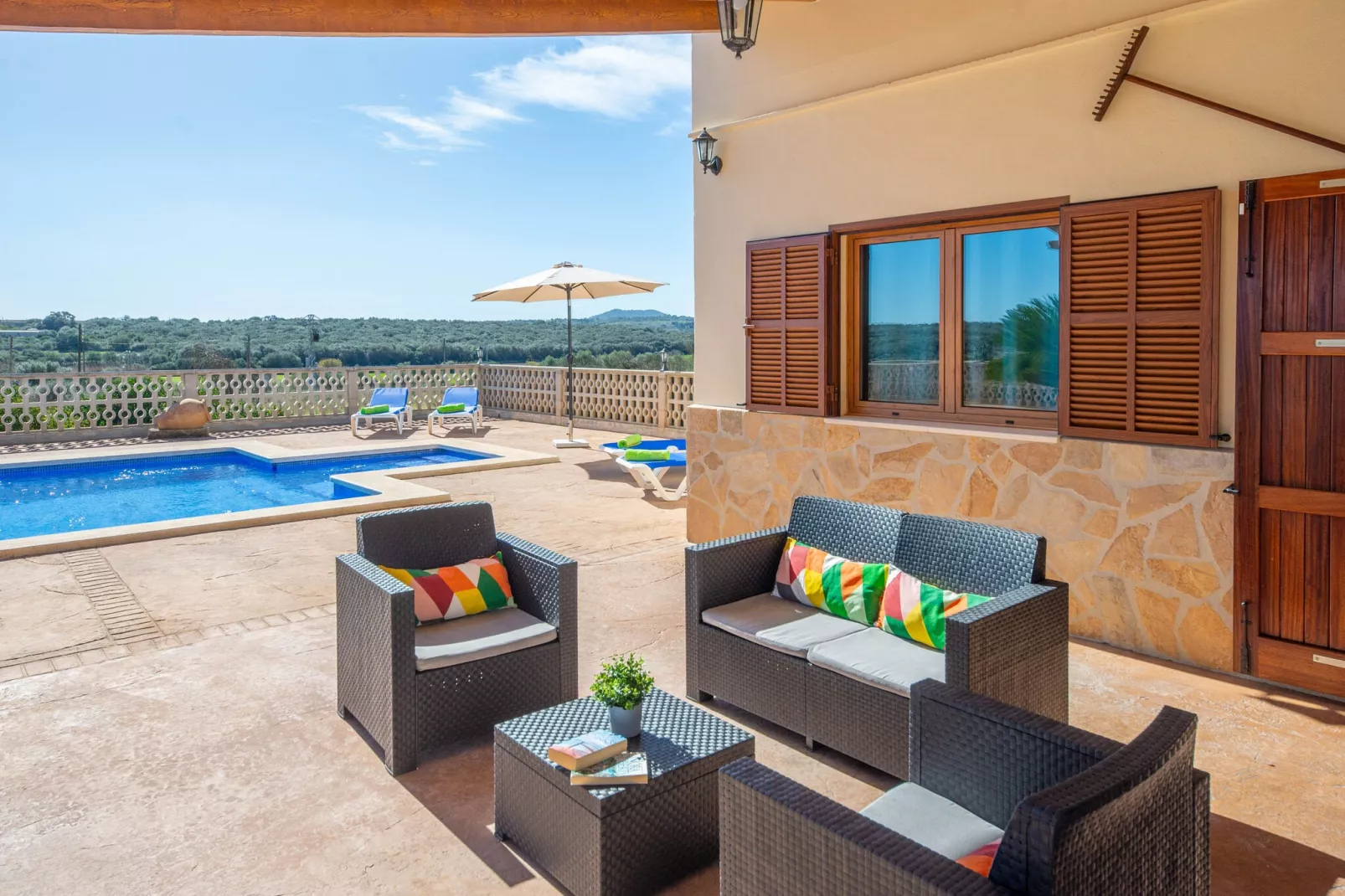 Vista Sol-Terrace balcony