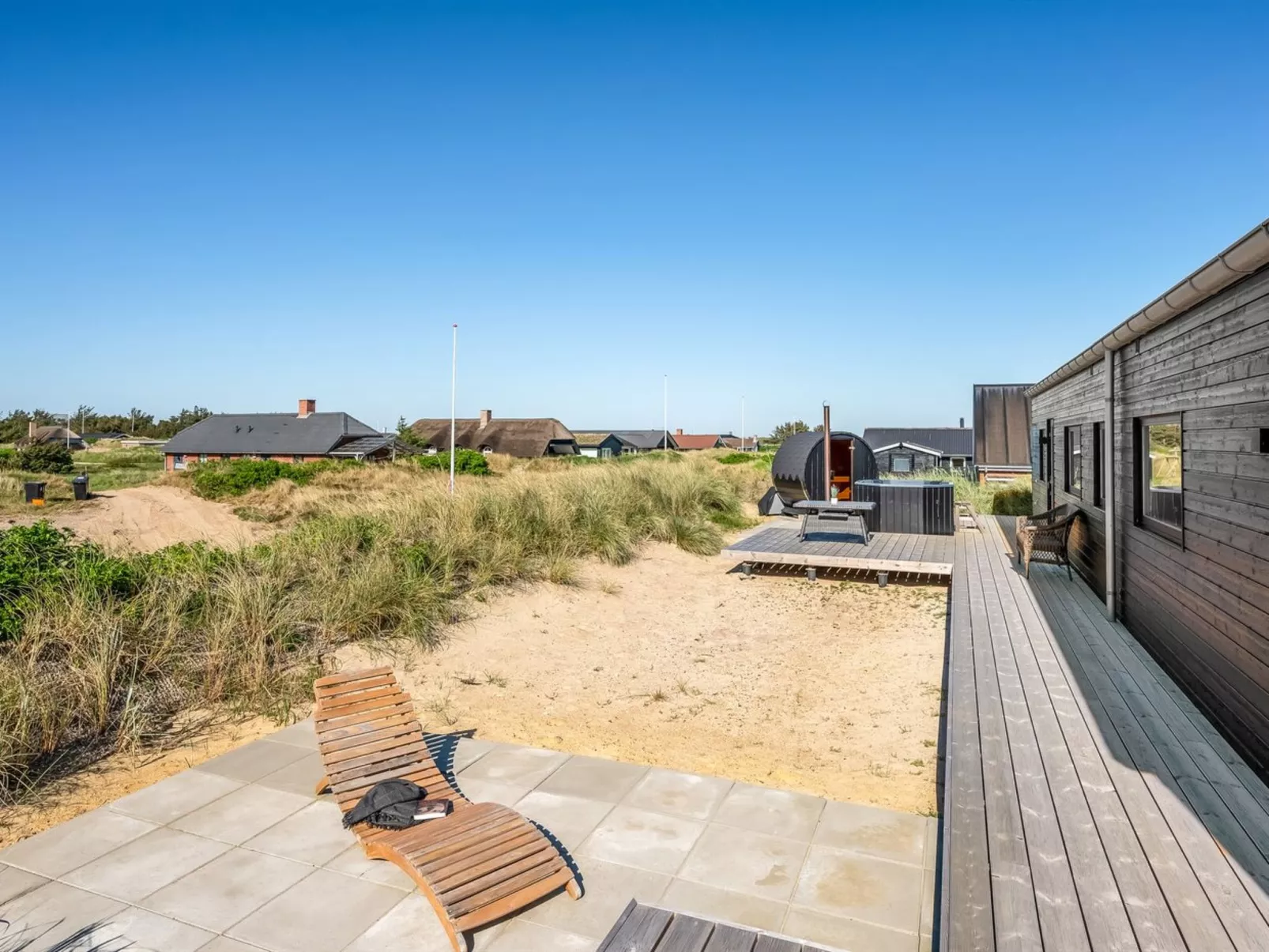 "Chenoa" - 350m from the sea-Outside