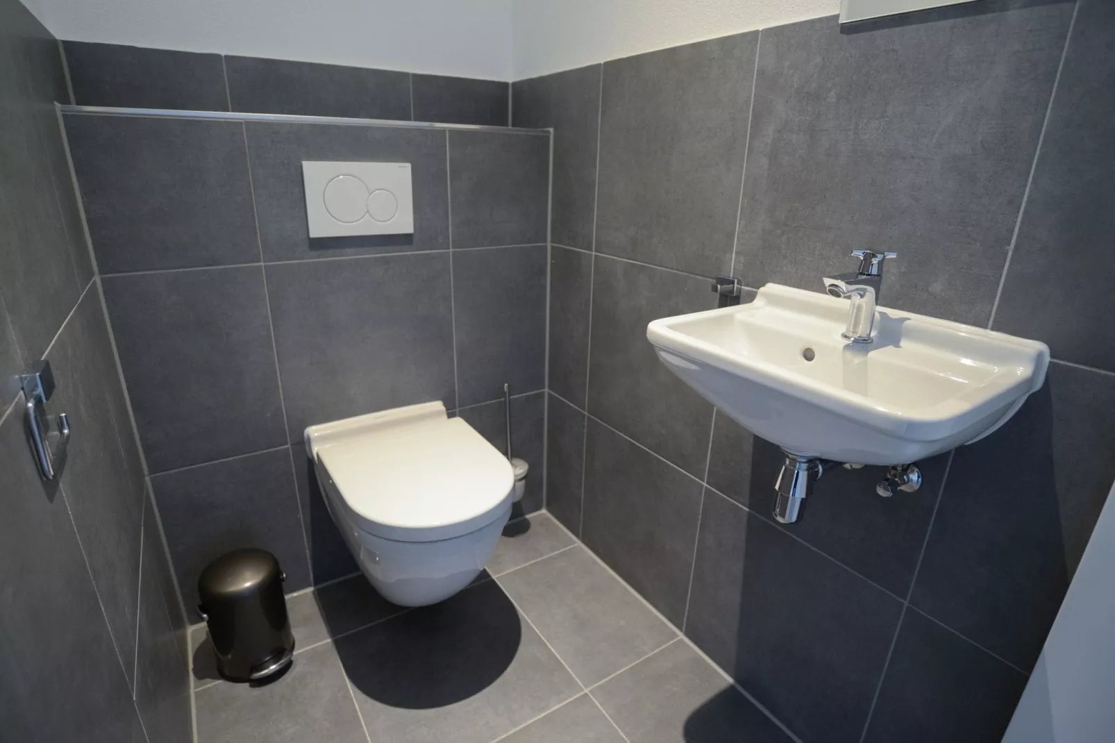 Villa  Hoogelandt 10-Bathroom