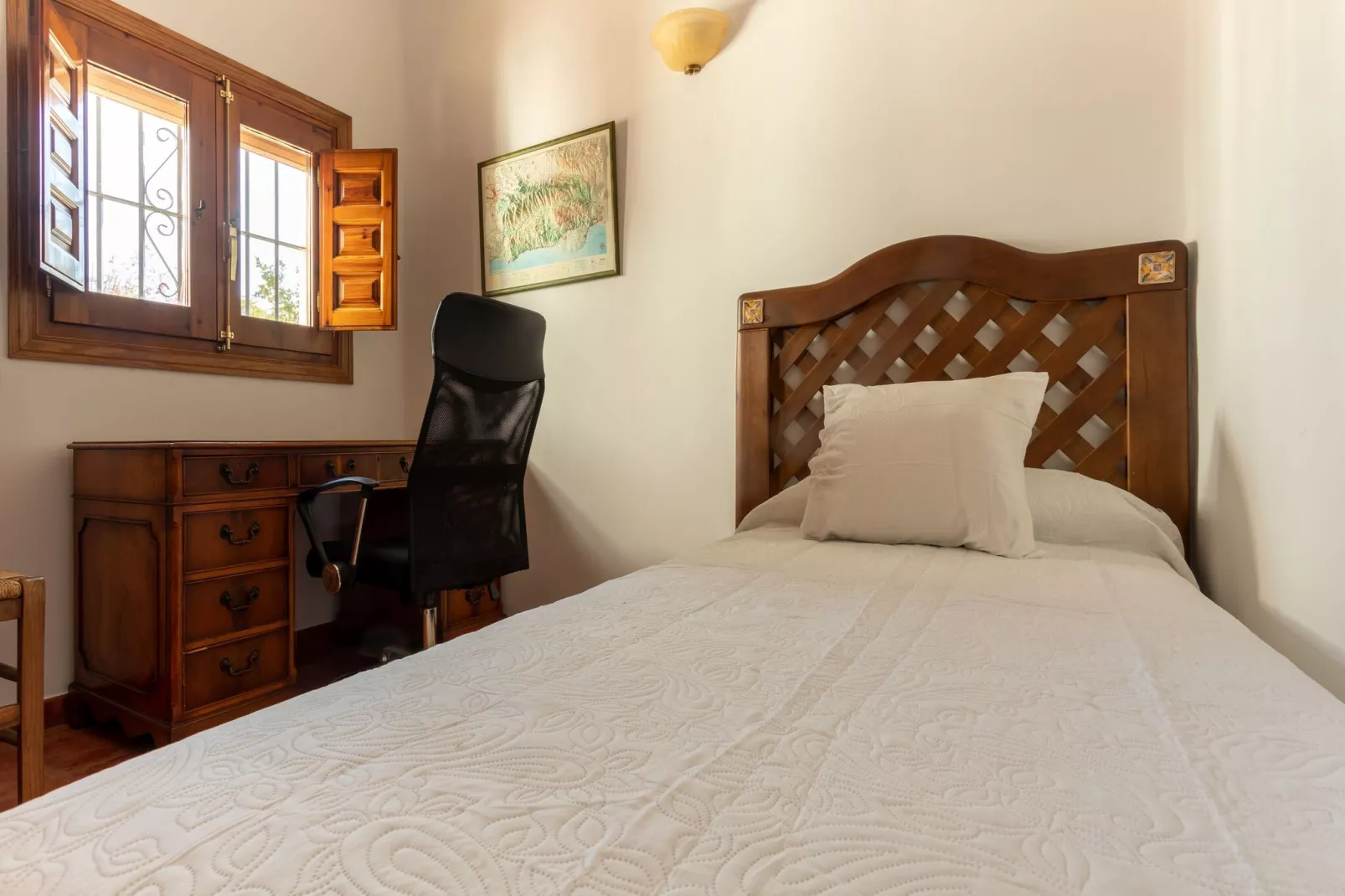 Cortijo de Santa Cruz-Chambre