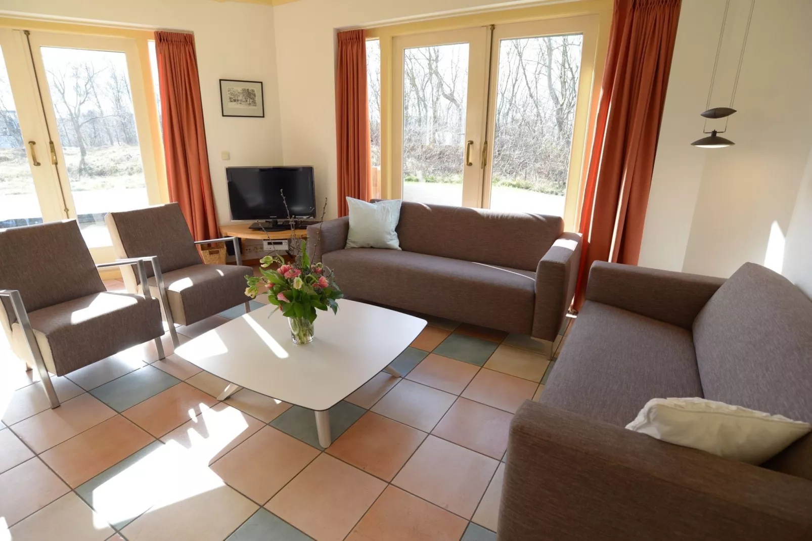 De Ransuil-Living room