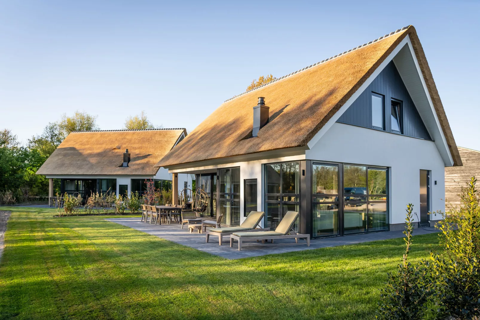 Buytenveldt H2-Exterior summer