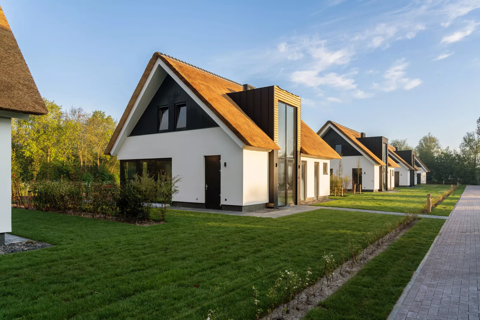 Buytenveldt H2-Exterior summer