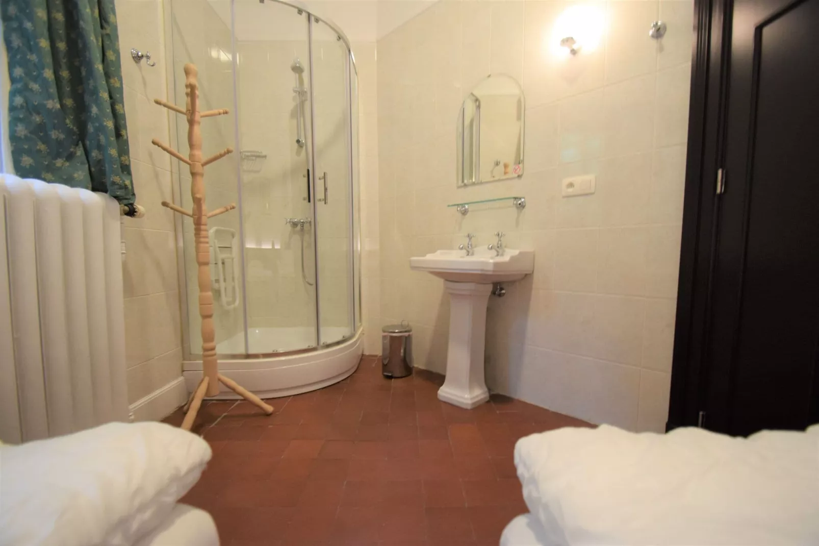 Le Château et les Forêts-Bathroom