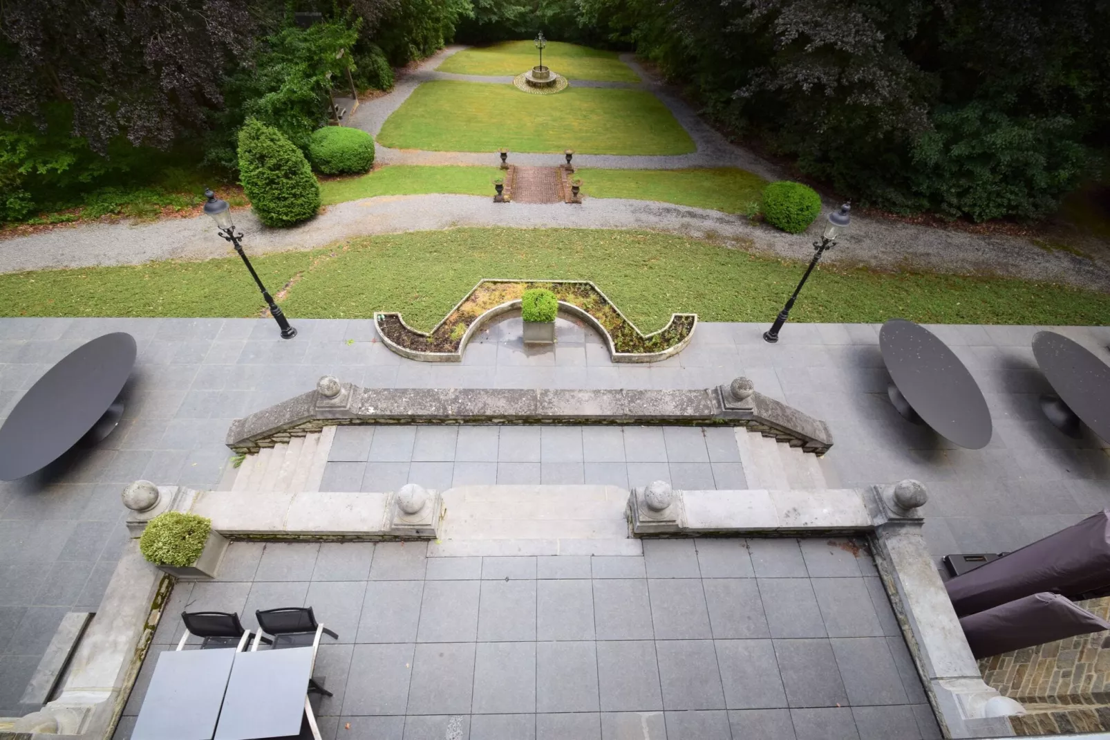 Le Château et les Forêts-Terrace balcony
