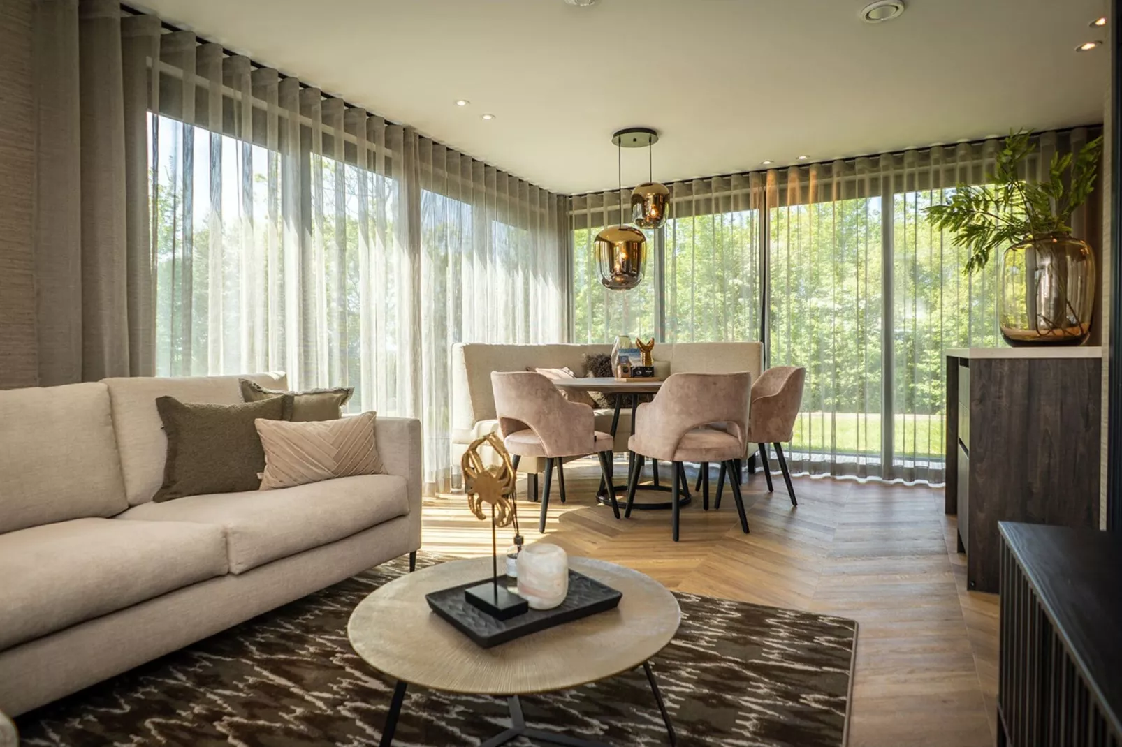 Type N Luxe Villa Zeeburg-Living room