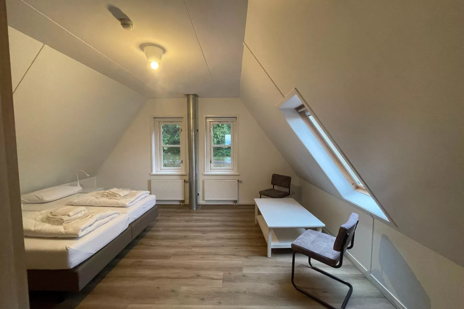 Aldubo-Bedroom