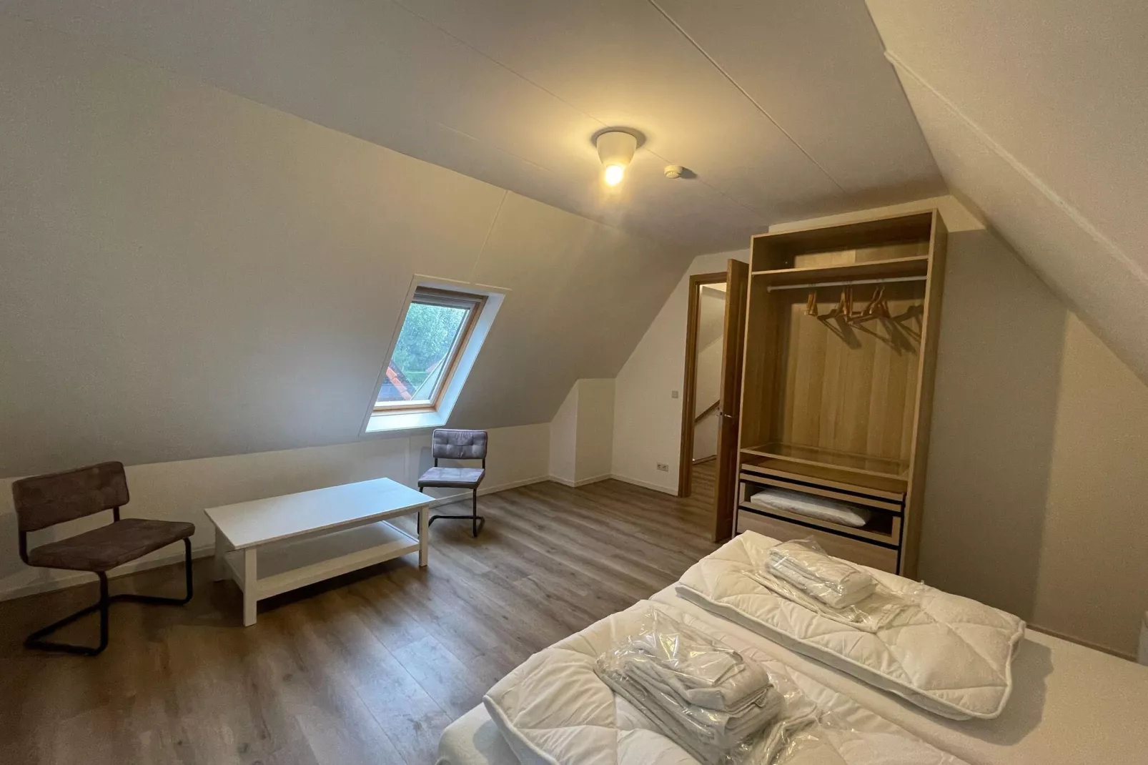 Aldubo-Bedroom