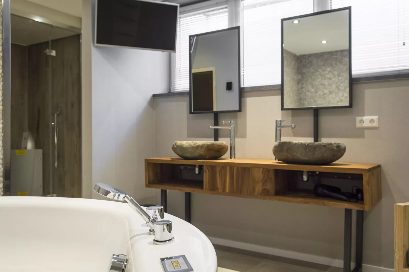 Villa Bouwlust F Wellness-Bathroom