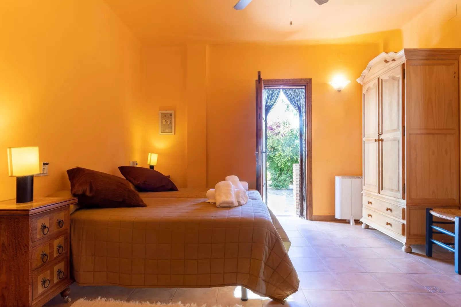 Cortijo de Santa Cruz-Chambre