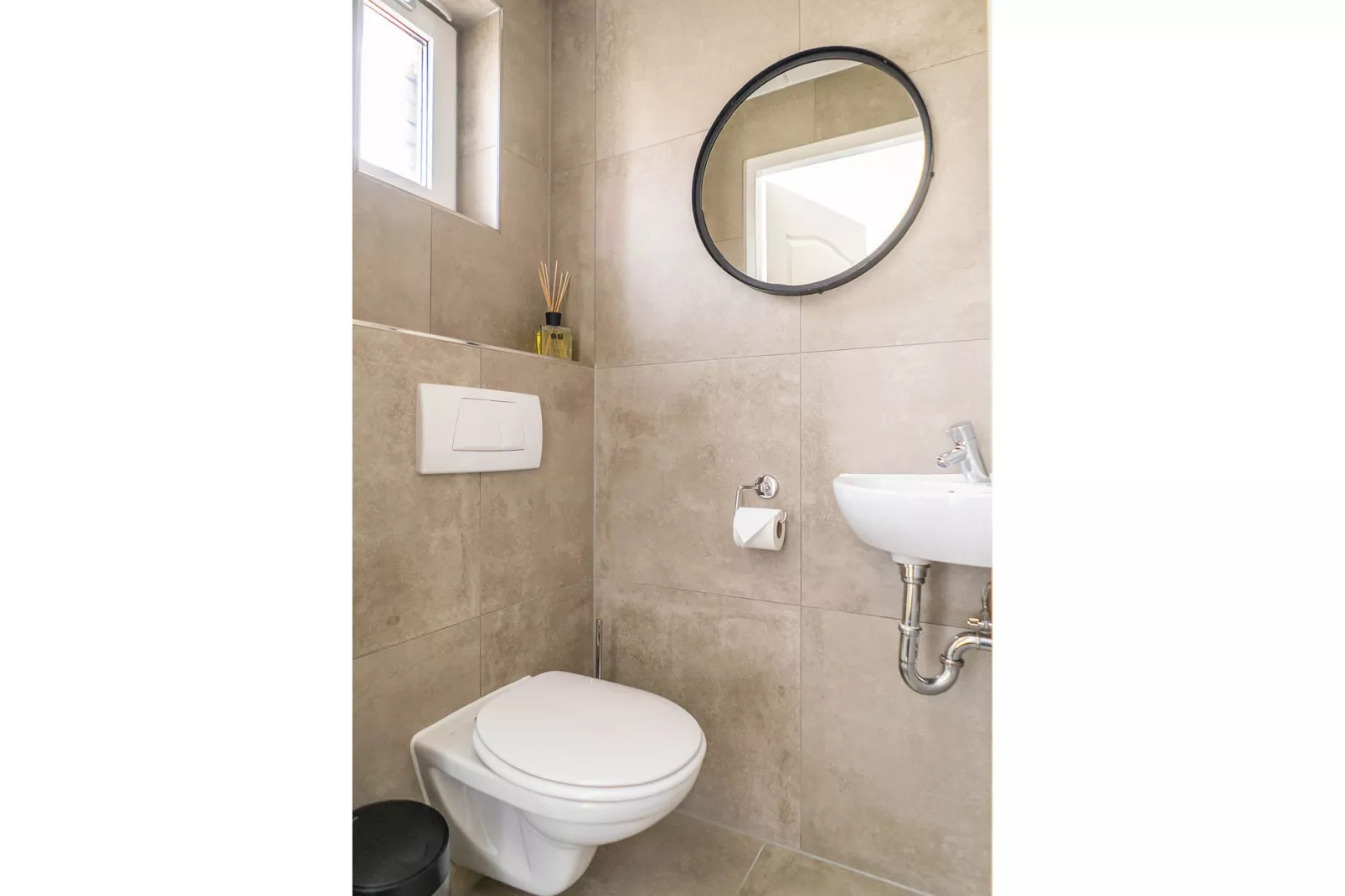 Bungalow van der Linde D-8b-Bathroom