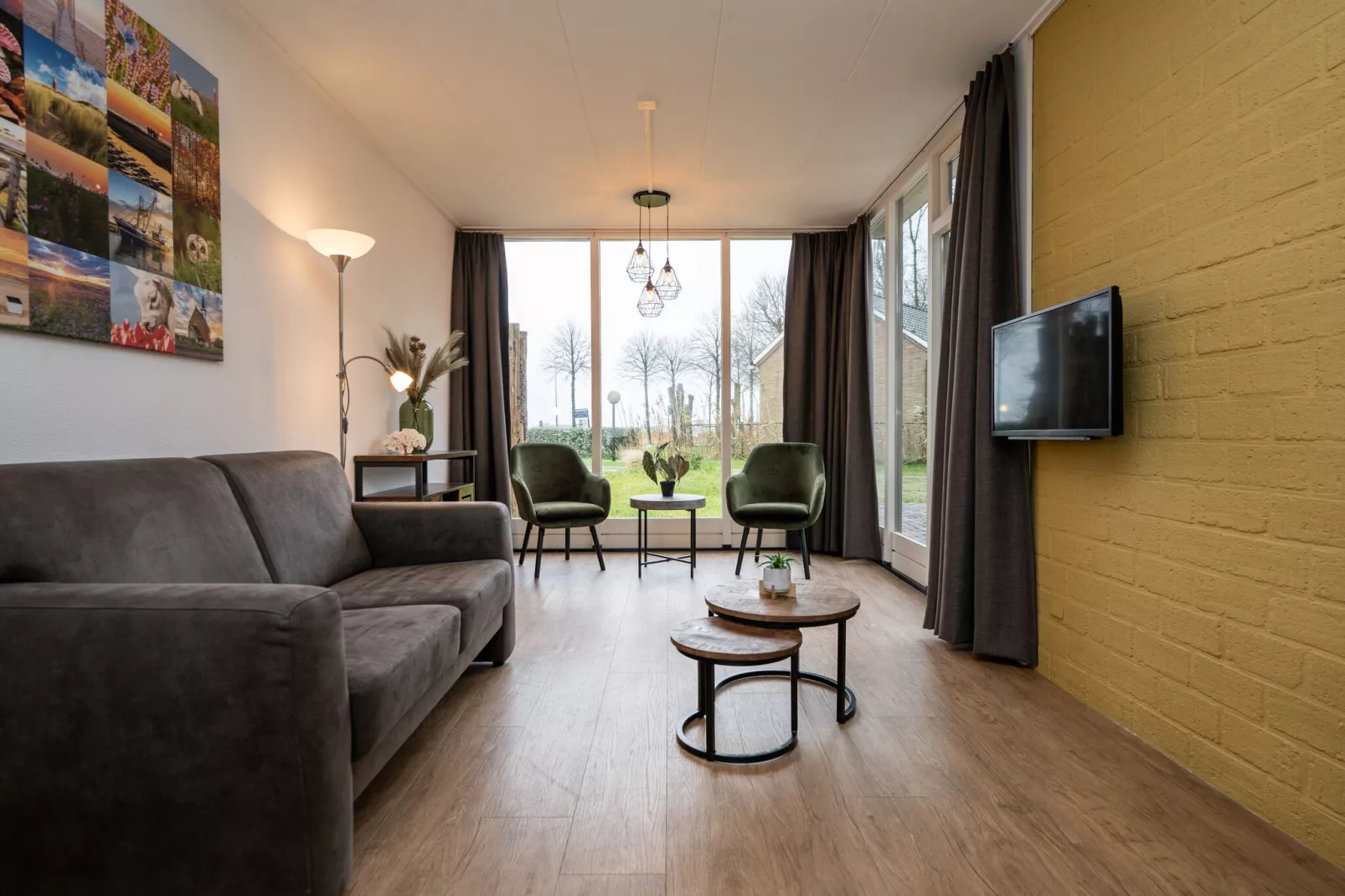 Vakantiepark 't Eibernest Texel 1-Wohnzimmer