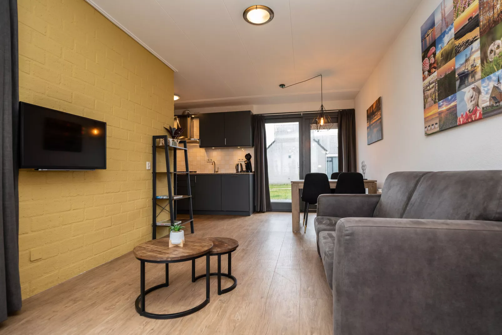 Vakantiepark 't Eibernest Texel 1-Wohnzimmer