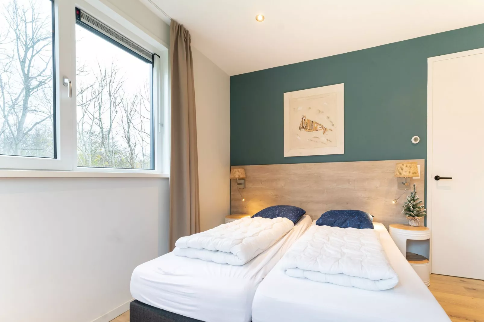 So What 15-Bedroom