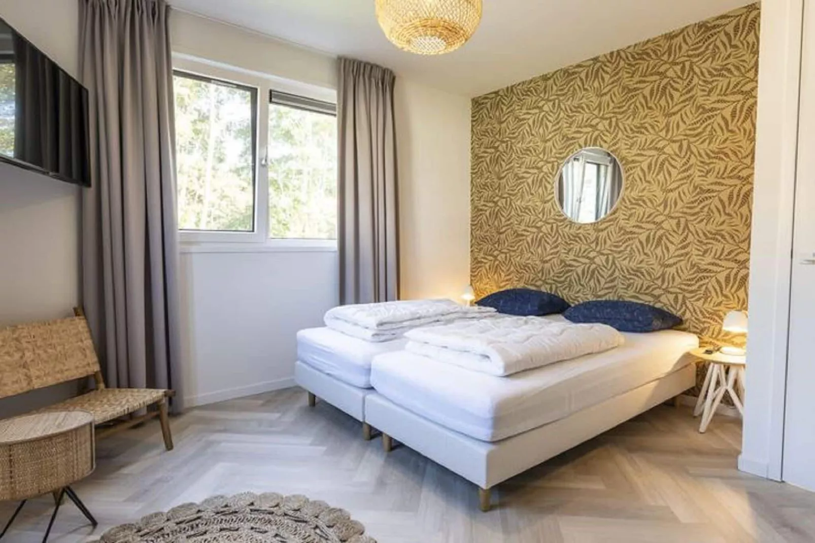 So What 19-Bedroom