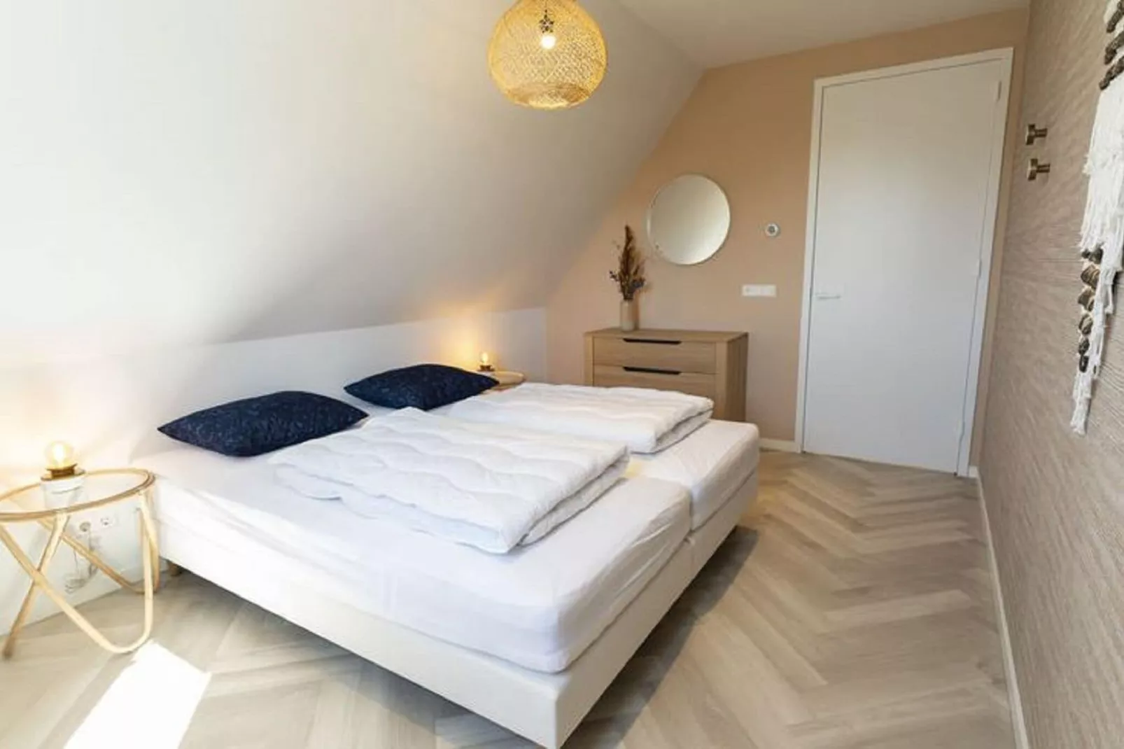 So What 19-Bedroom
