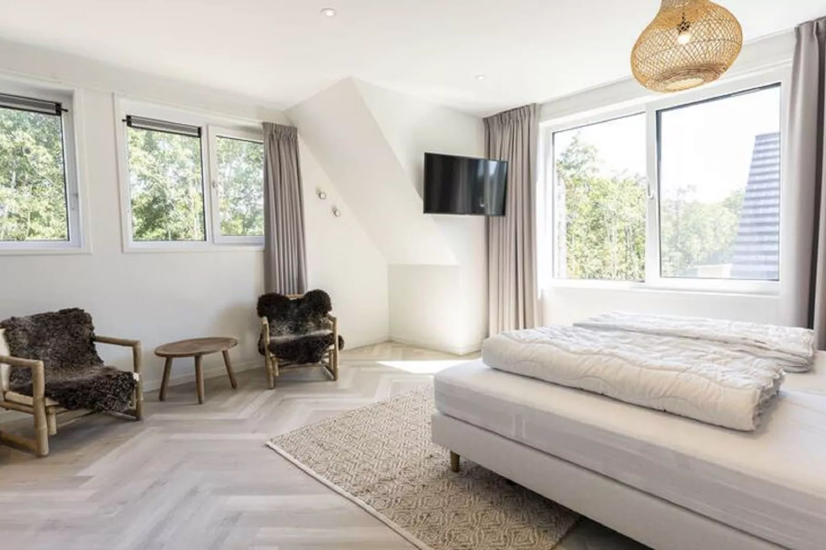 So What 19-Bedroom