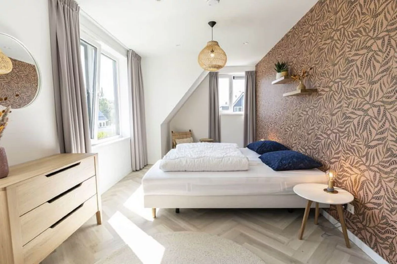 So What 19-Bedroom