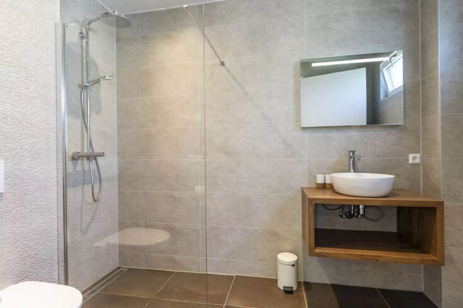 So What 19-Bathroom
