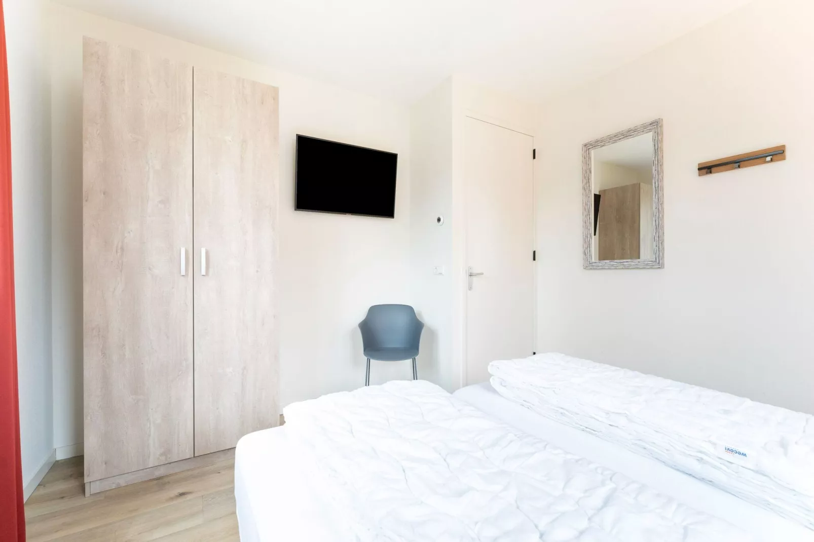 So What 21-Bedroom