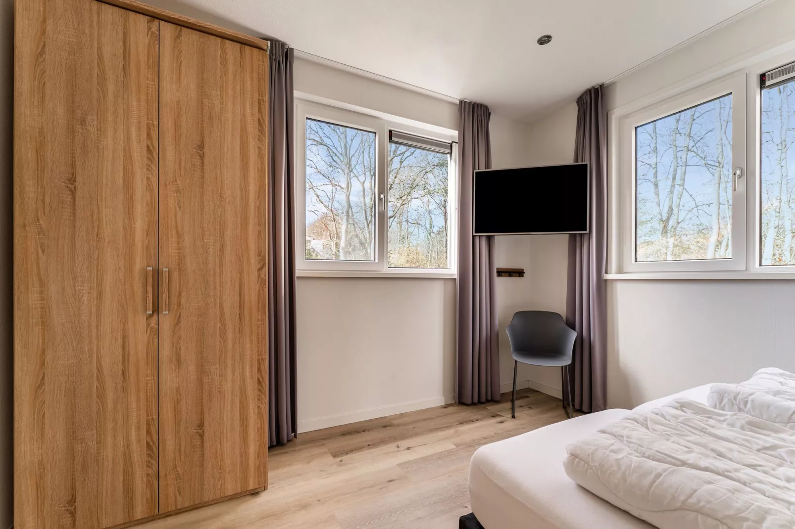 So What 21A-Bedroom