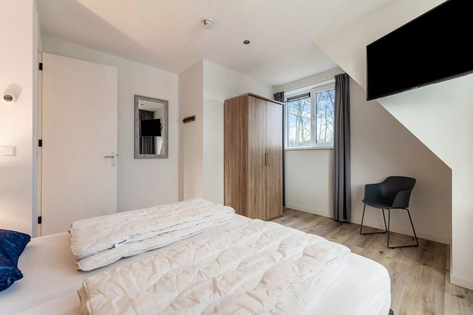 So What 21A-Bedroom