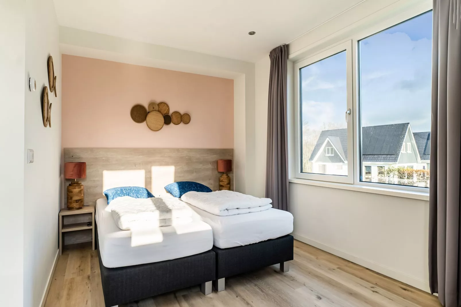 So What 35A-Bedroom