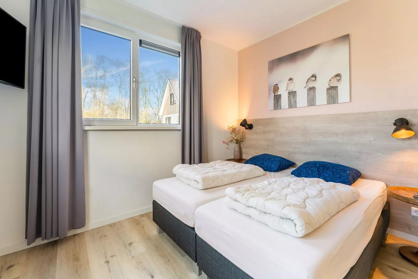 So What 35A-Bedroom