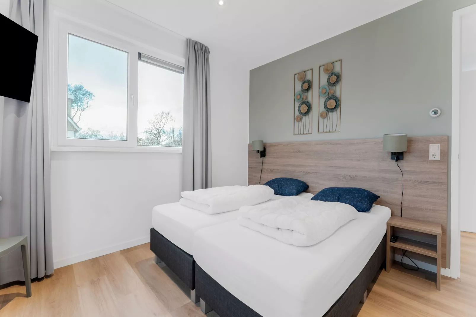 So What 37A-Bedroom