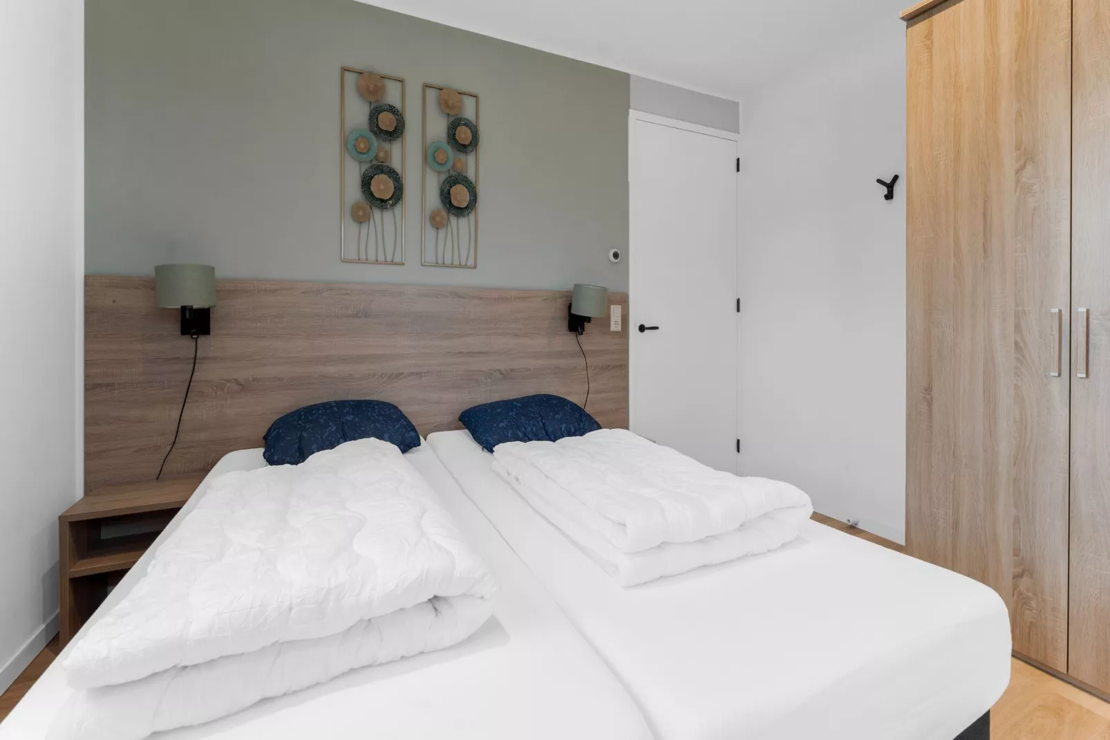 So What 37A-Bedroom