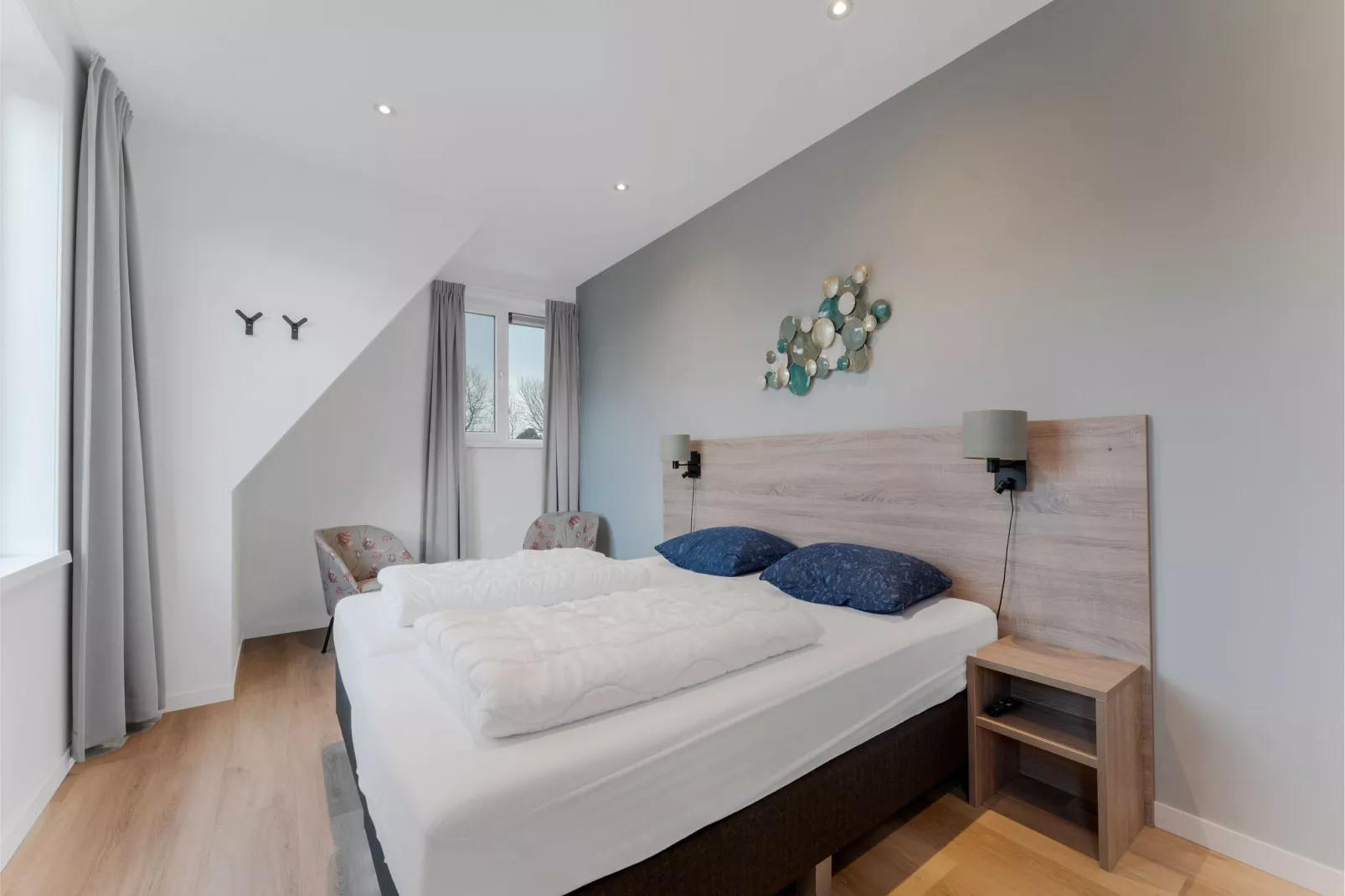 So What 37A-Bedroom