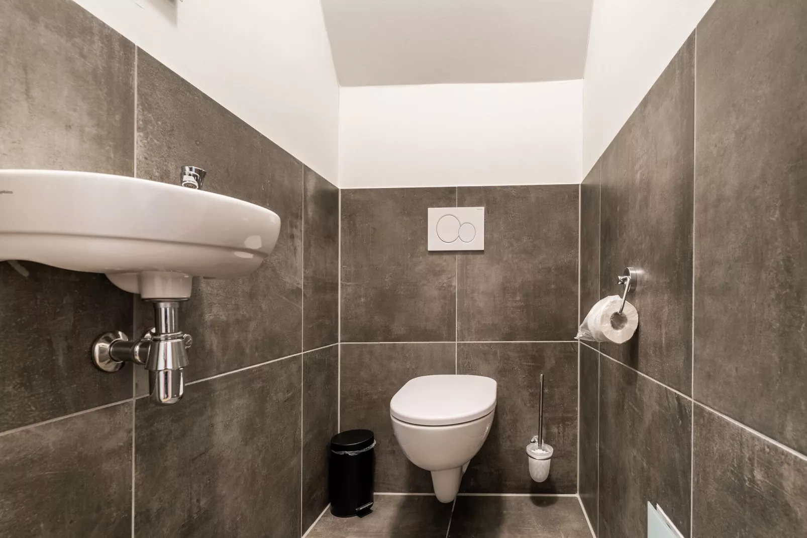 So What 39-Bathroom