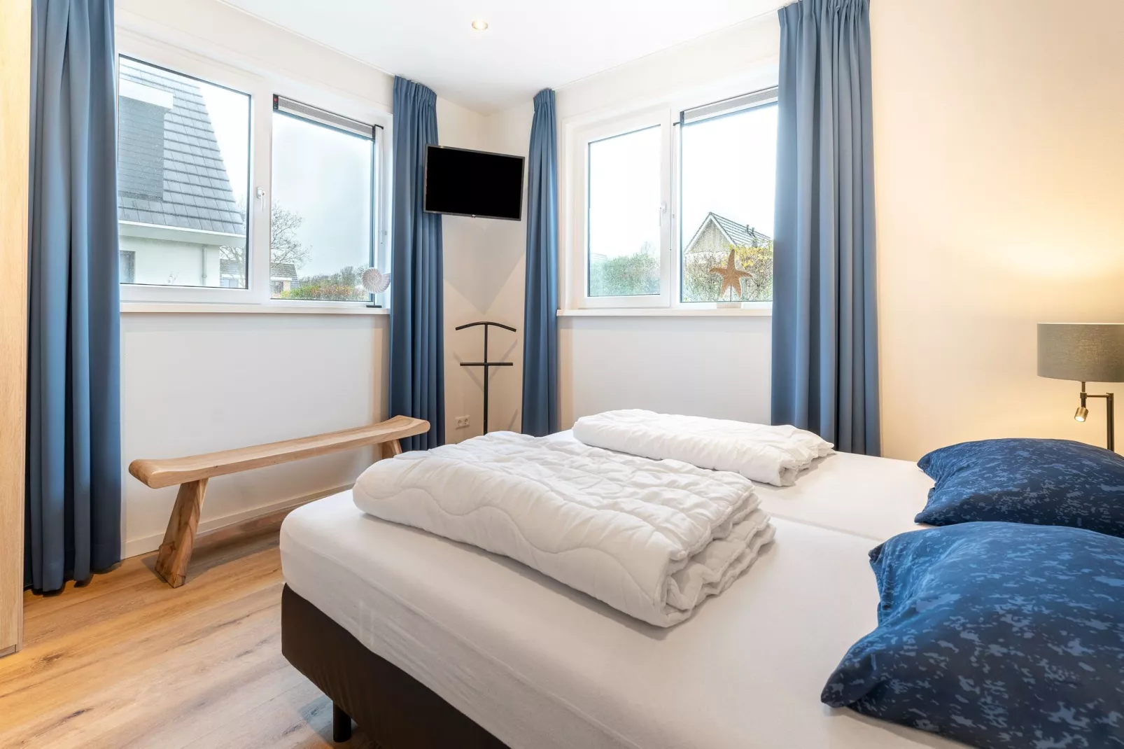 So What 41-Bedroom