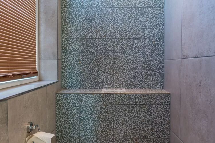 Blauwe Kiekendief-Bathroom