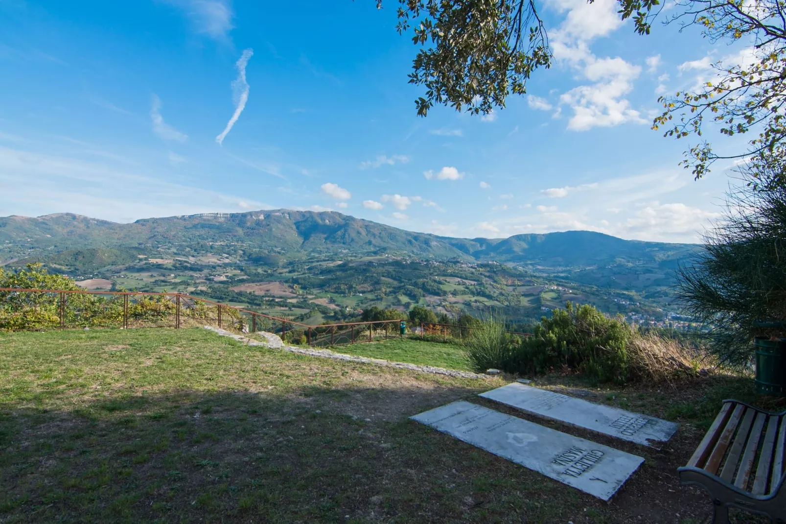 La Grotta-View summer