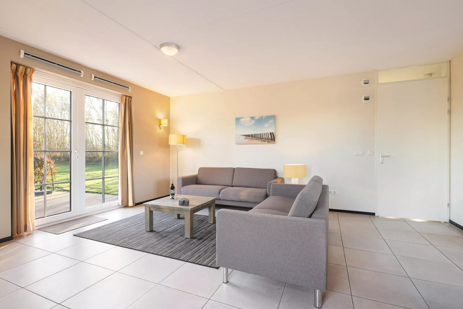 Strand Resort Nieuwvliet-Bad 12-Living room