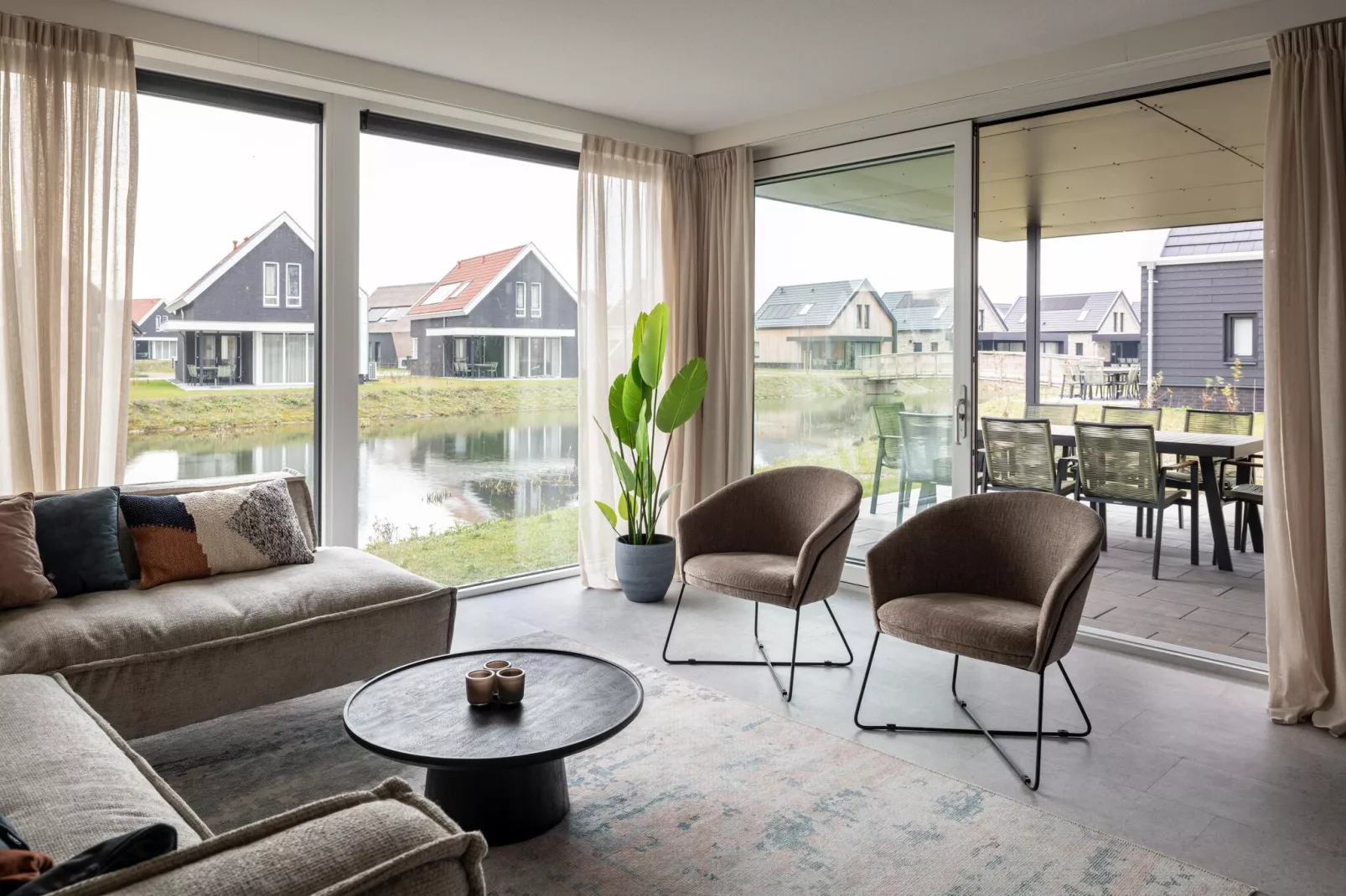 Resort Nieuwvliet-Bad 15-Living room