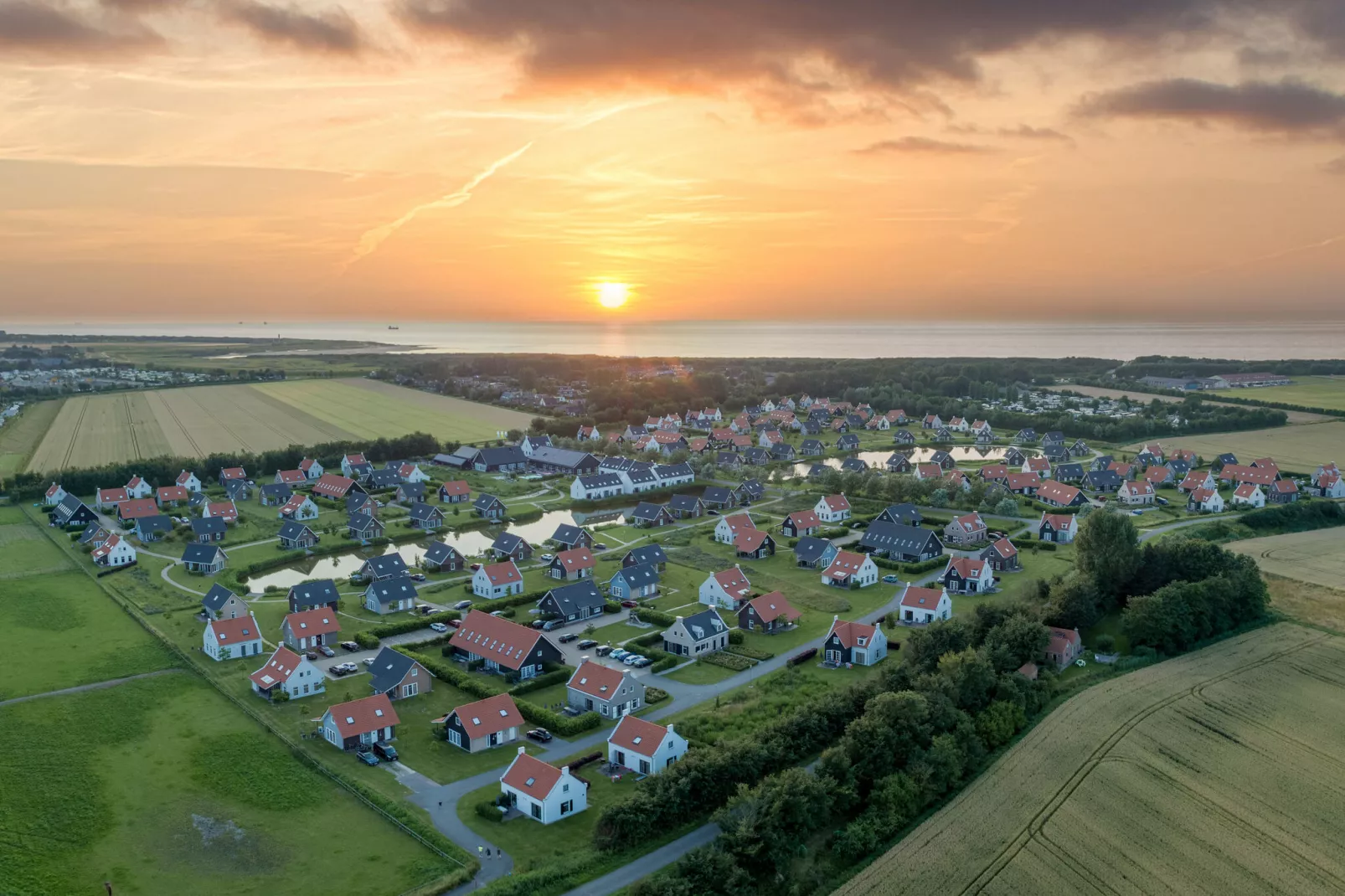 Strand Resort Nieuwvliet-Bad 3-Areas summer 1km