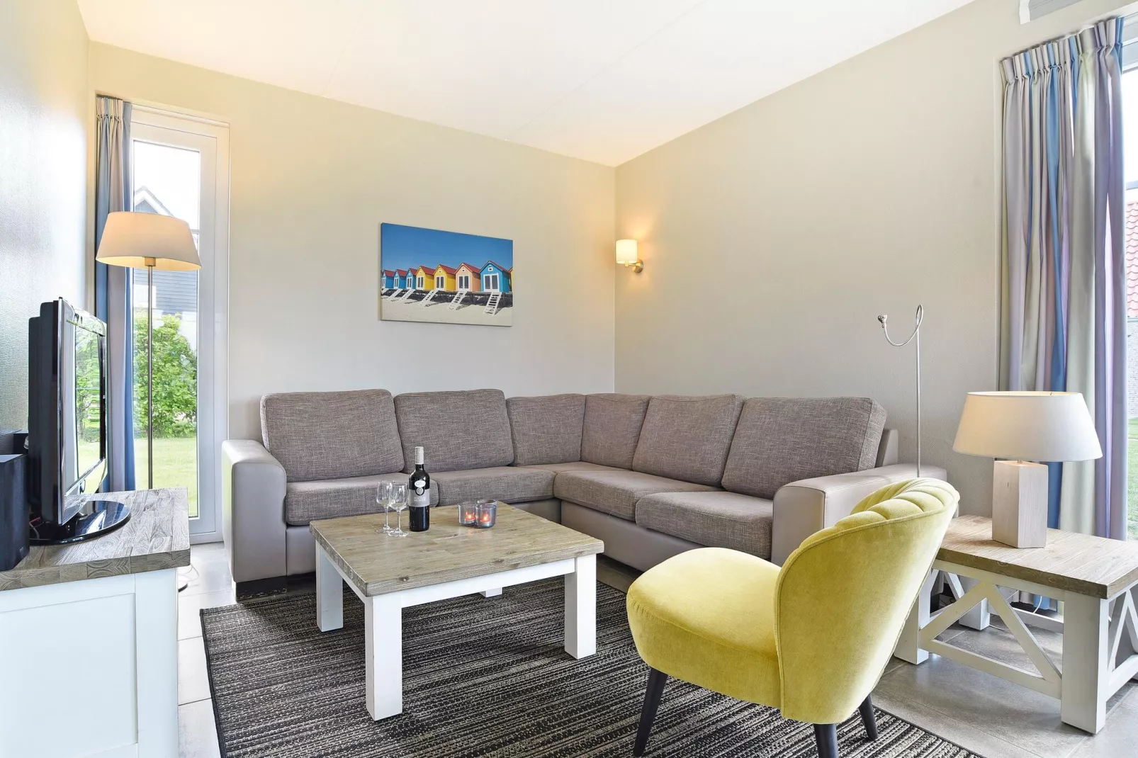 Strand Resort Nieuwvliet-Bad 10-Living room