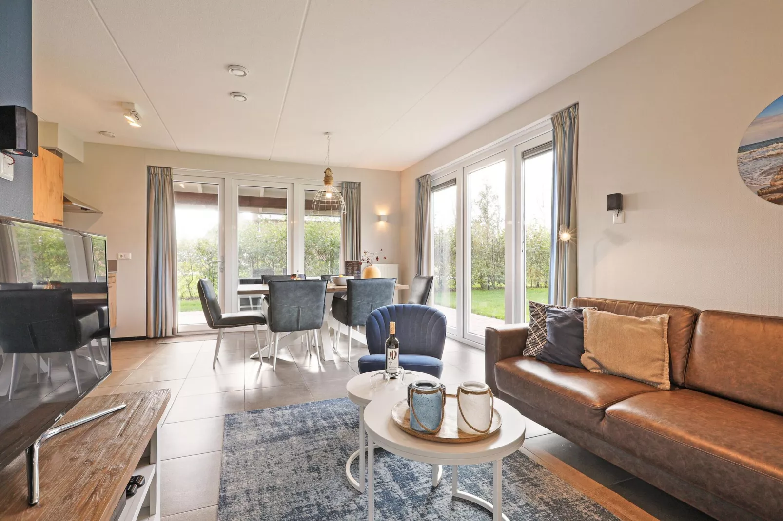 Strand Resort Nieuwvliet-Bad 10-Living room