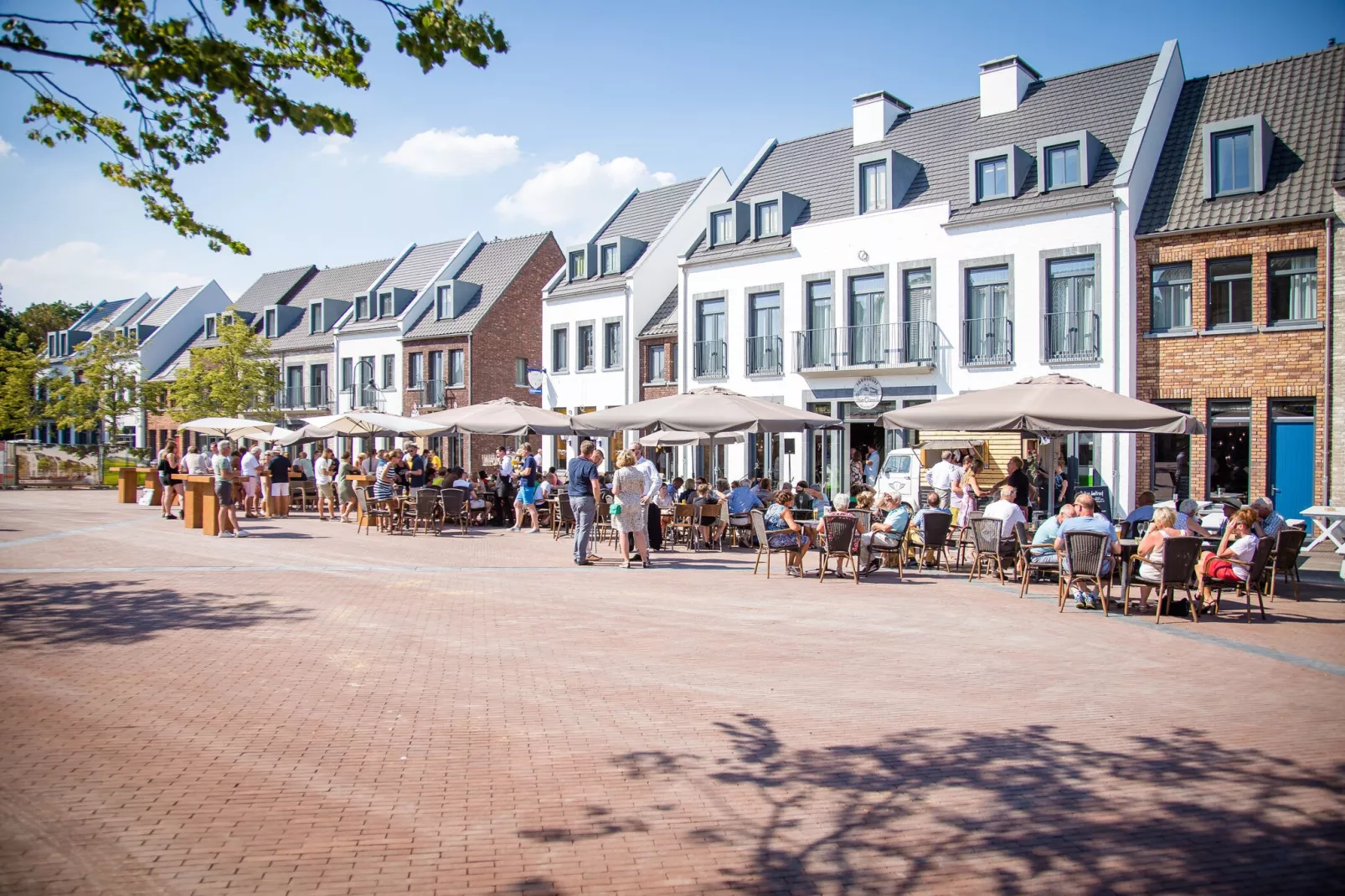 Resort Maastricht 13-Areas summer 1km