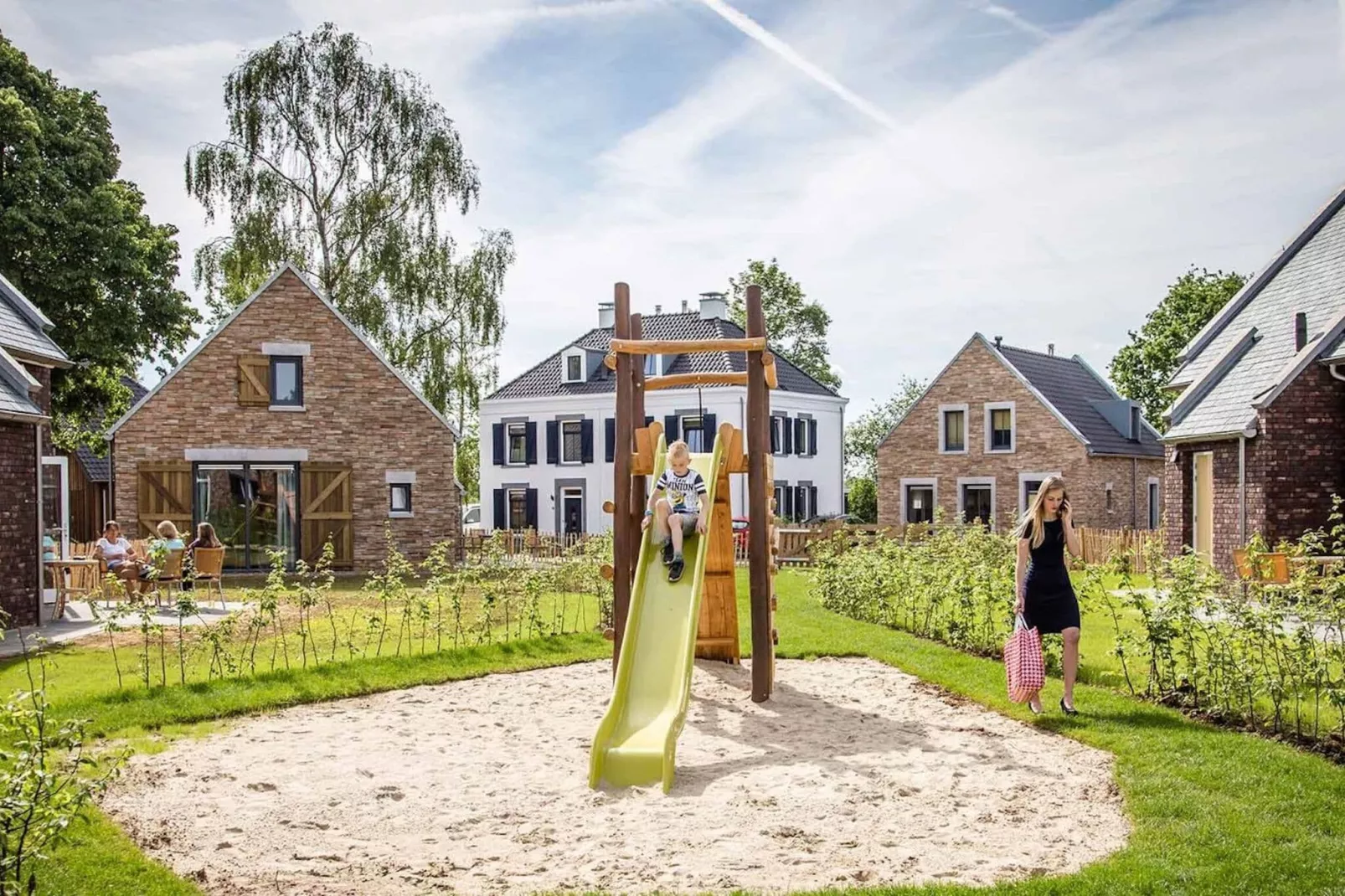 Resort Maastricht 20-Areas summer 1km