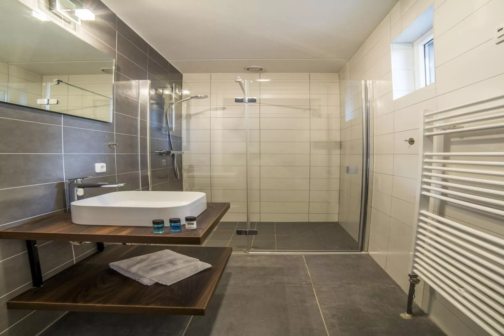 Resort Maastricht 40-Bathroom