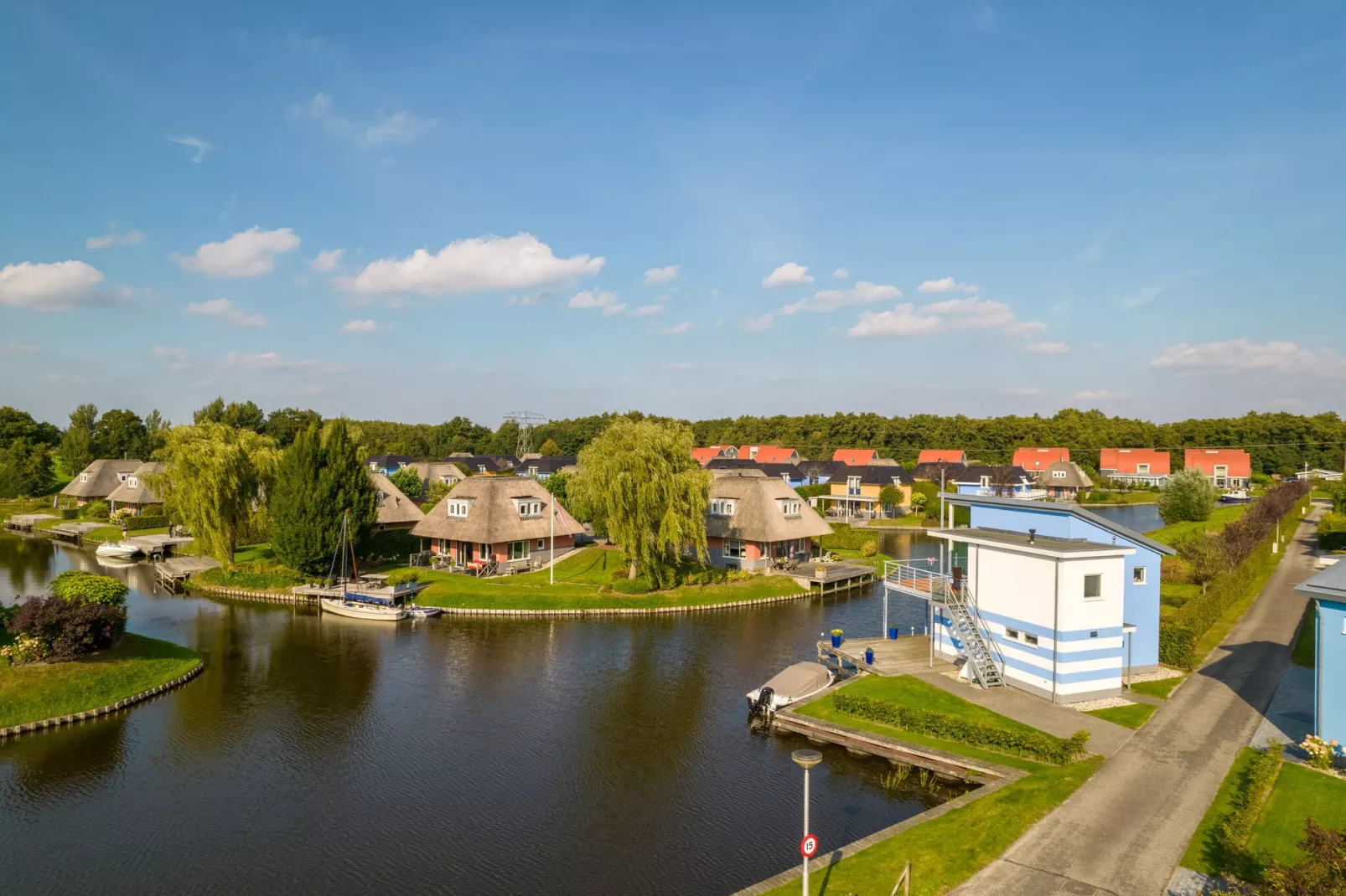 Waterpark De Bloemert 5-Areas summer 1km