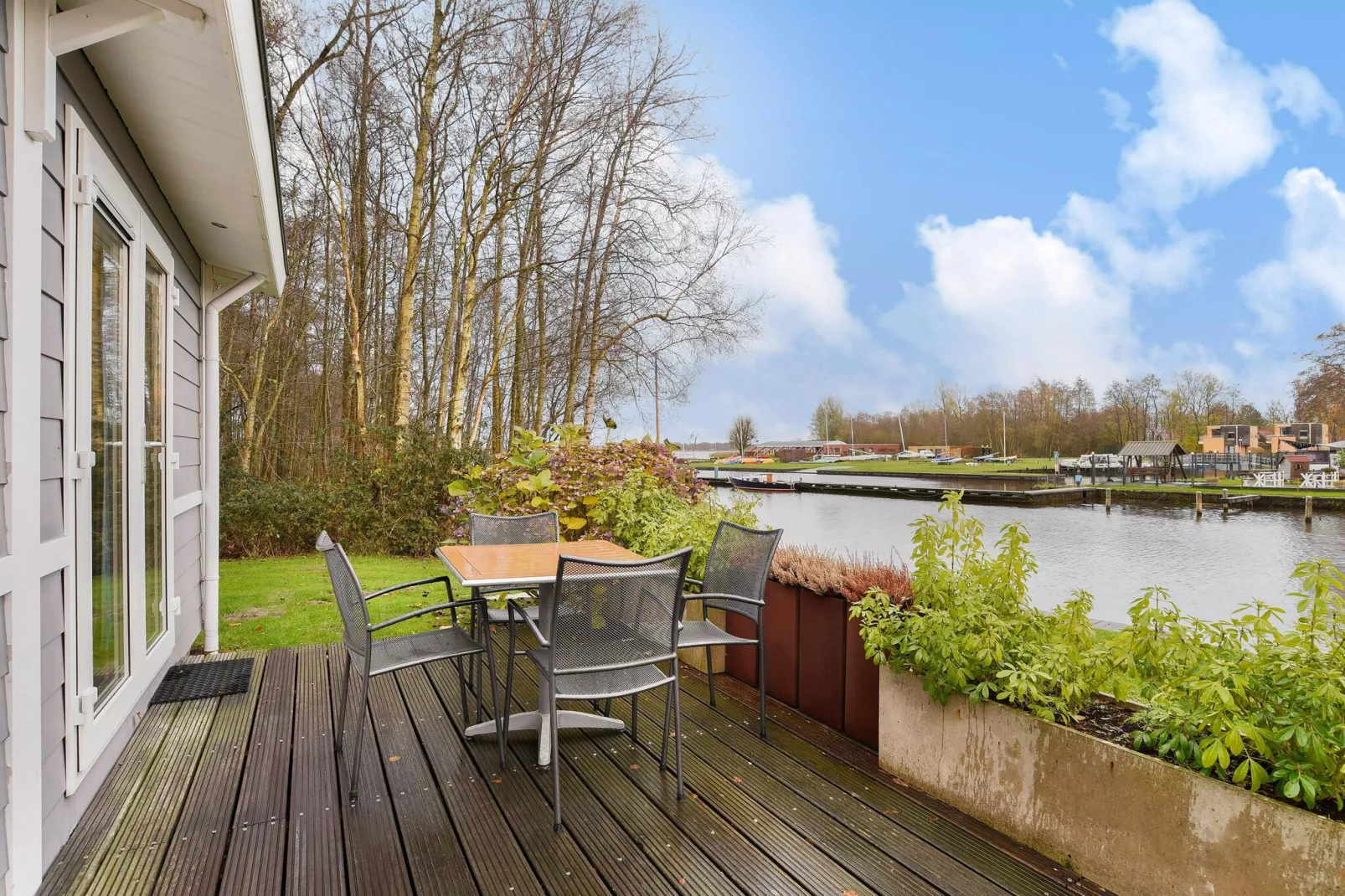 Waterpark De Bloemert 8-Terrace balcony