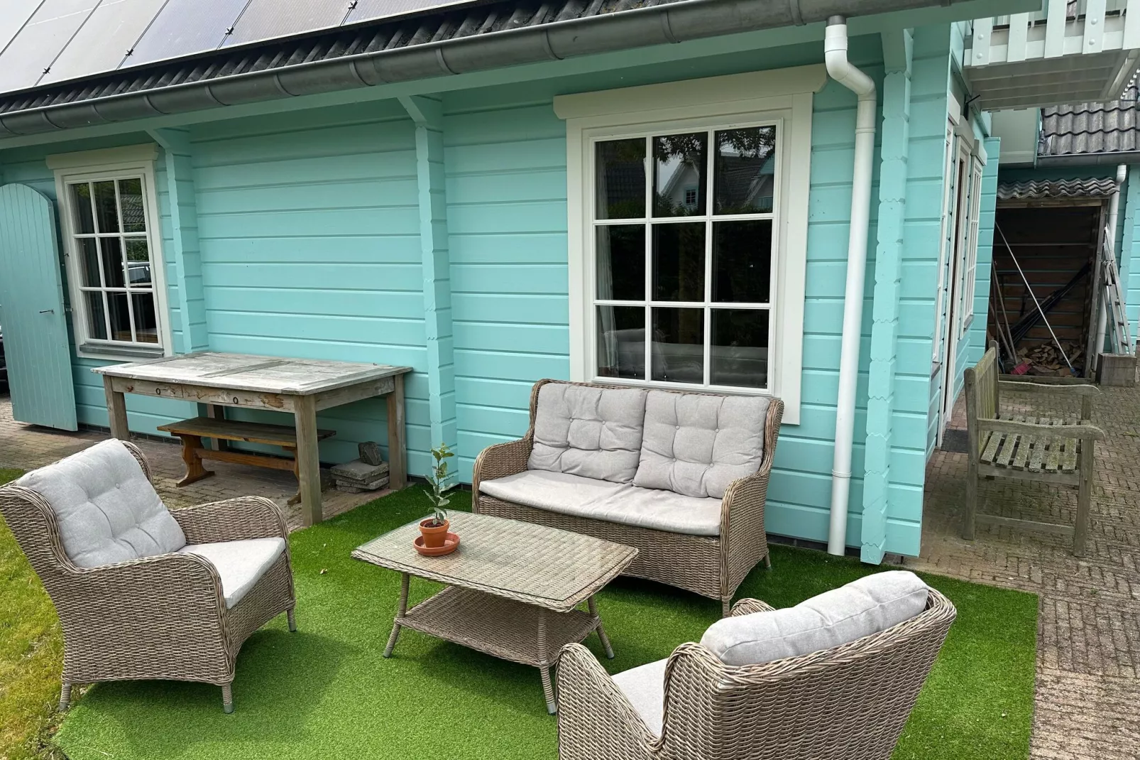 Casa Azul Finse stijl vakantiewoning 6pax aan het Zuidlaardermeer-Gardens summer