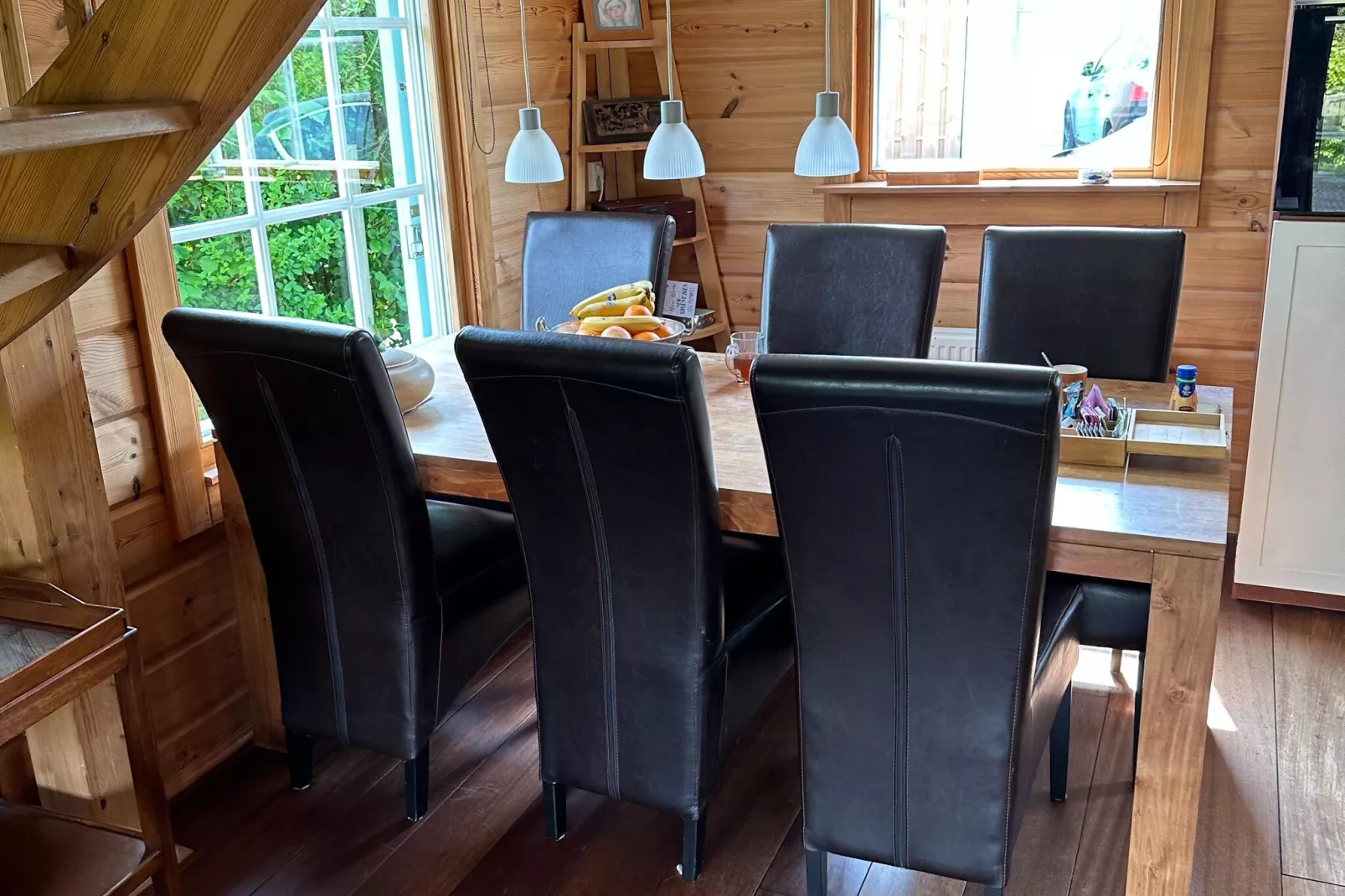 Casa Azul Finse stijl vakantiewoning 6pax aan het Zuidlaardermeer-Dining room