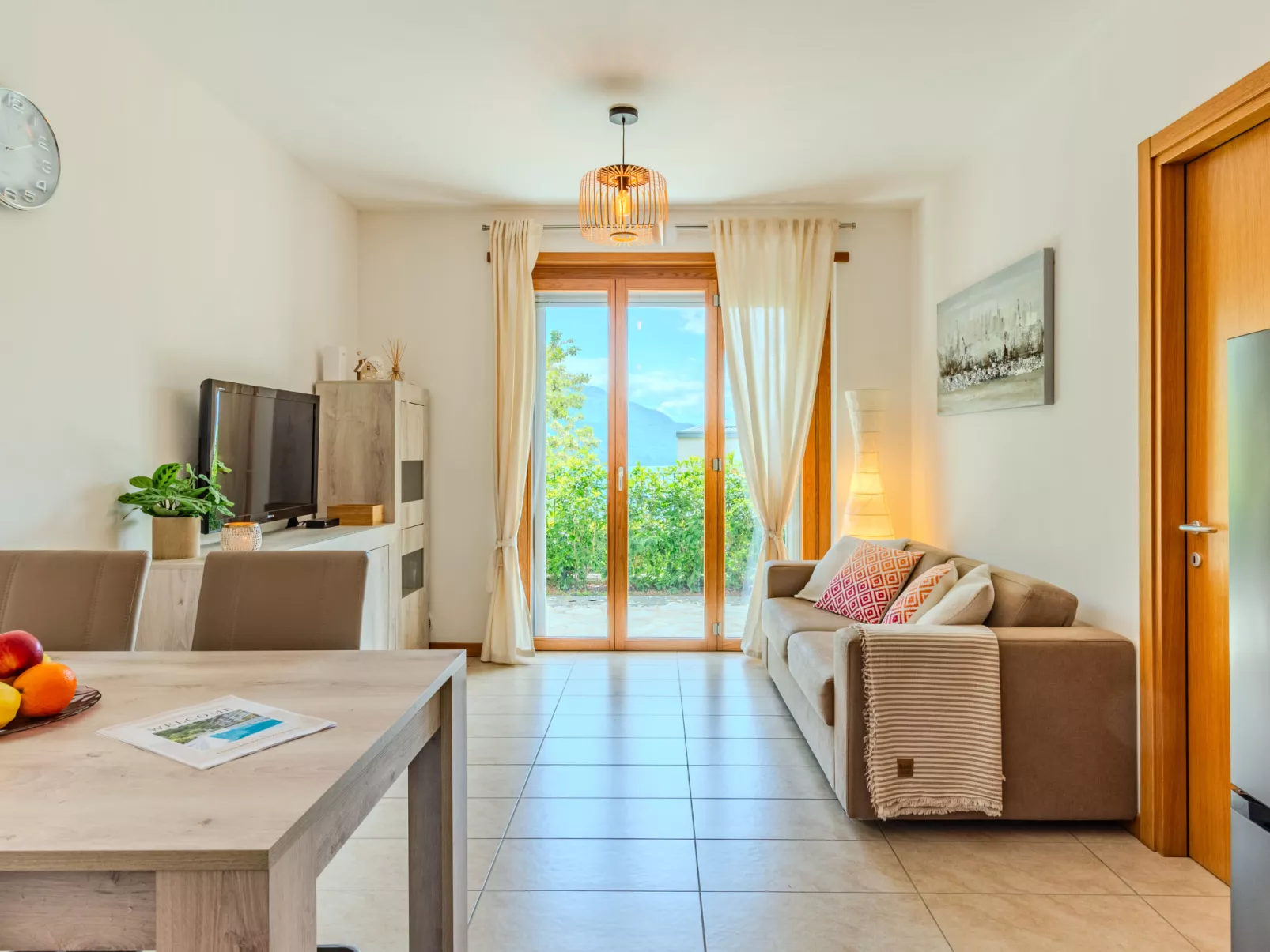 San Vincenzo-Inside