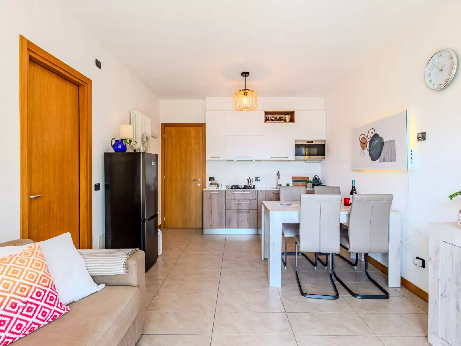 San Vincenzo-Inside